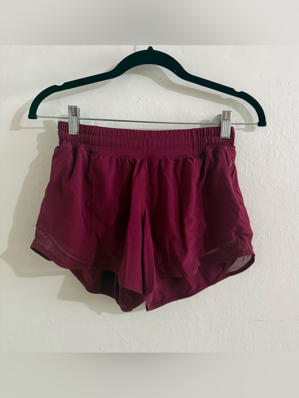 lululemon Hotty Hot Short 4”